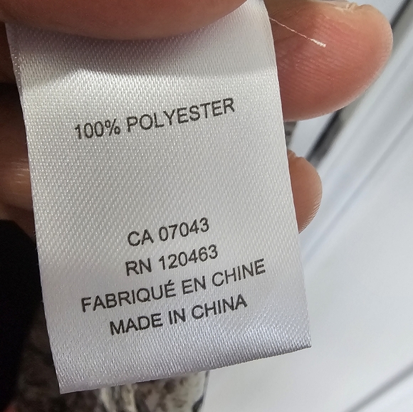 Alex &Lili  soft polyester button down topside small - Picture 7 of 8